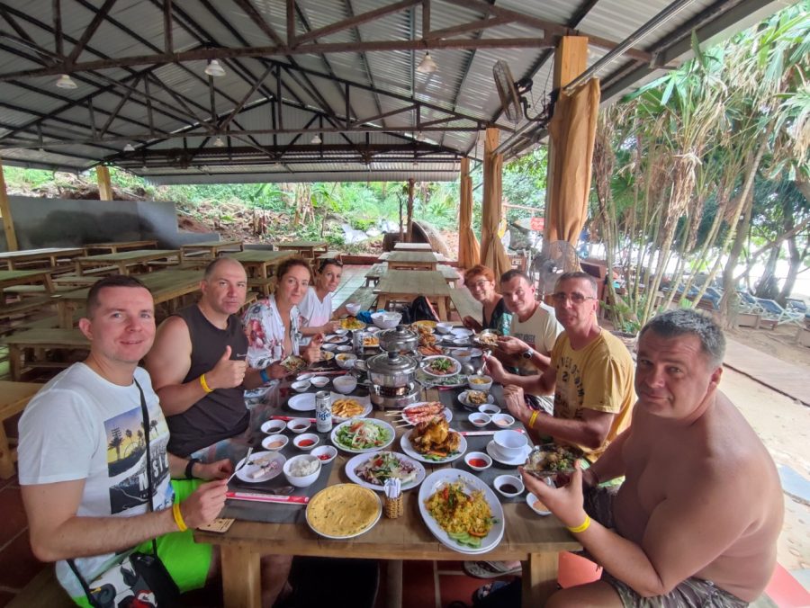 Lunch Phu Quoc island tour