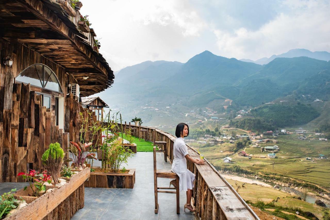 Sapa Bac Ha Market 3 Days 2 Nights