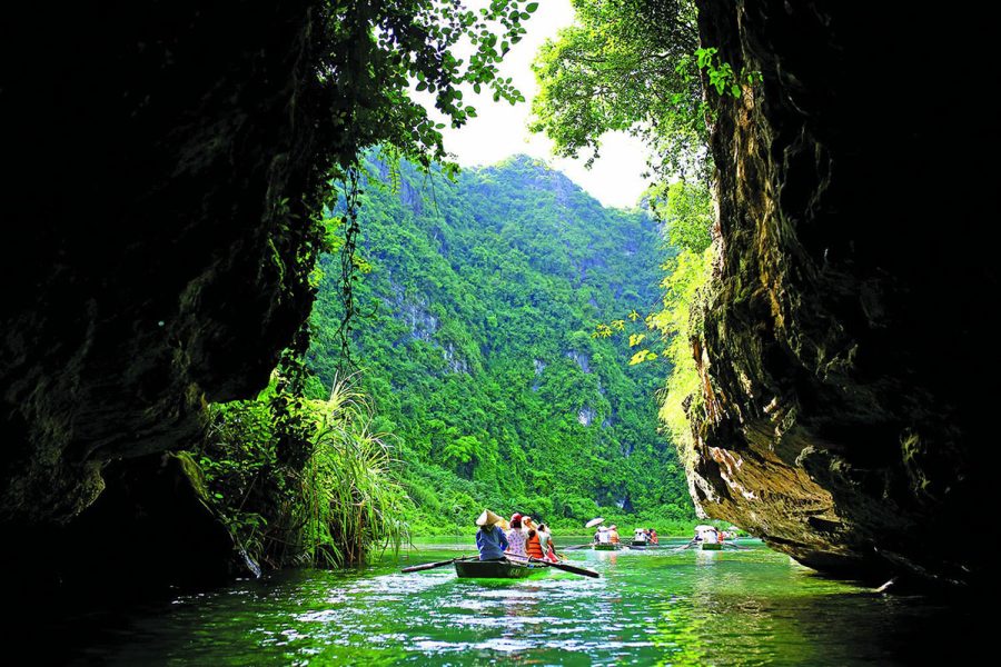 Trang an cave Ninh Binh 1