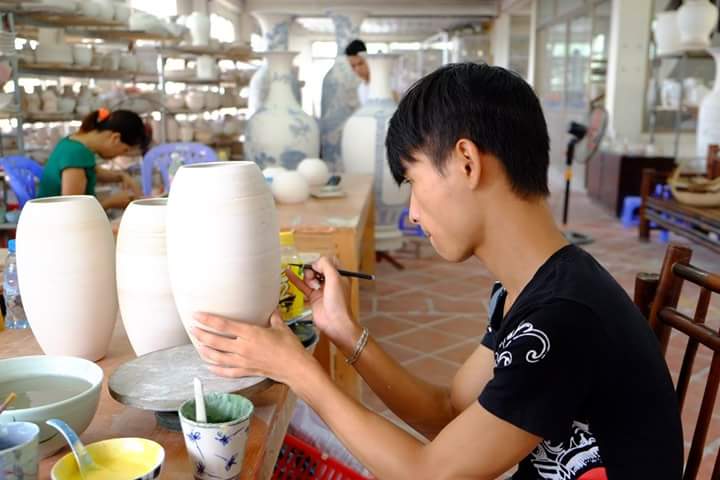 bat trang ceramic village