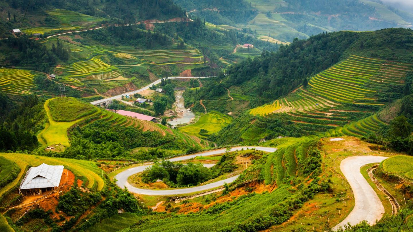 Sapa Bac Ha Market 3 Days 2 Nights